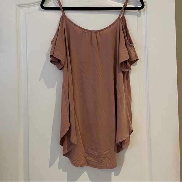 Open shoulder top - Picture 2 of 3